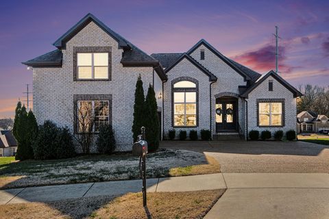 116 Monteview Dr Hendersonville TN 37075