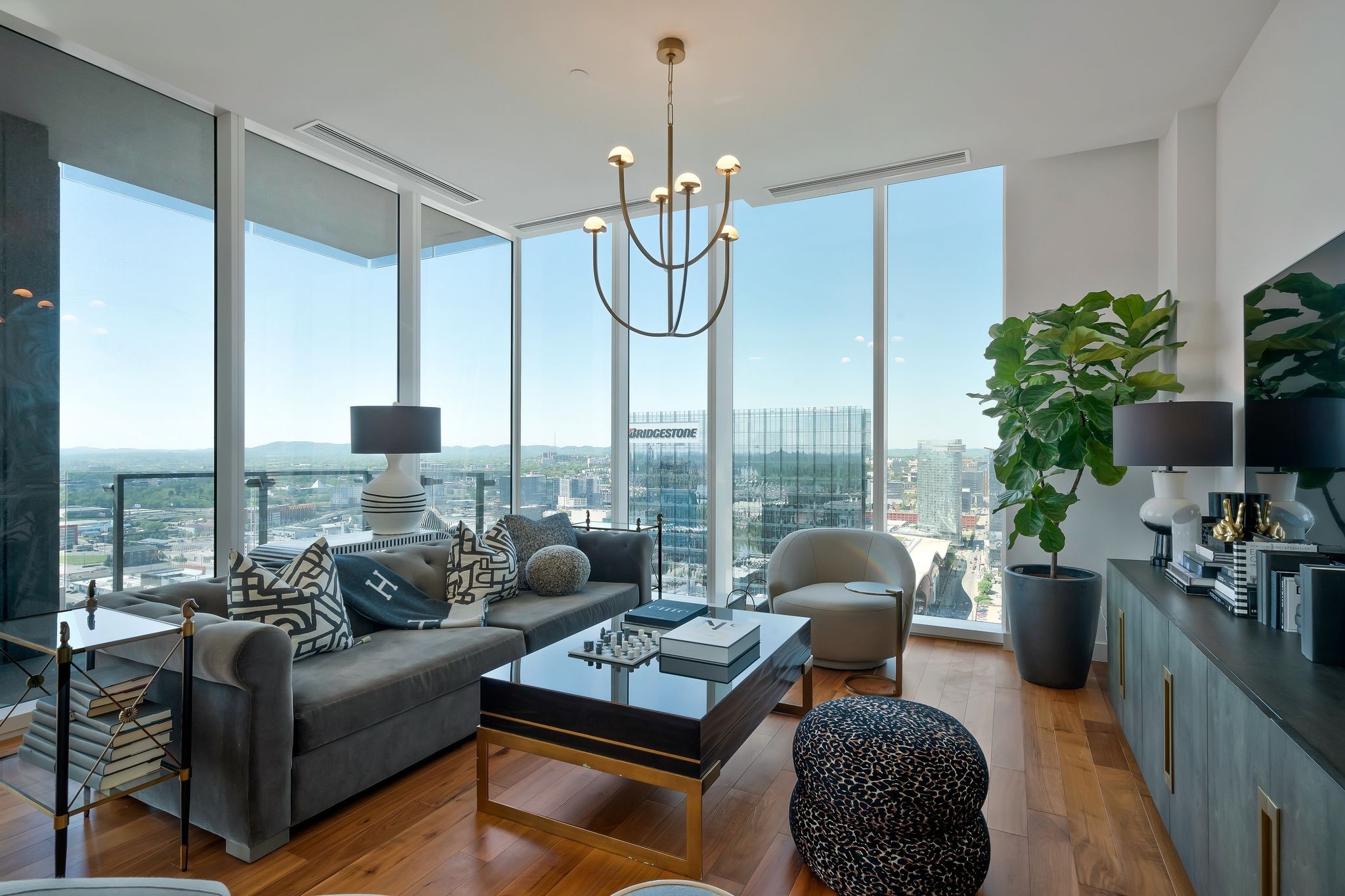 160 2nd Ave S 3202