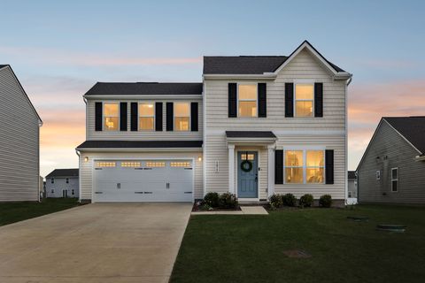 5813 Stardive Way Christiana TN 37037