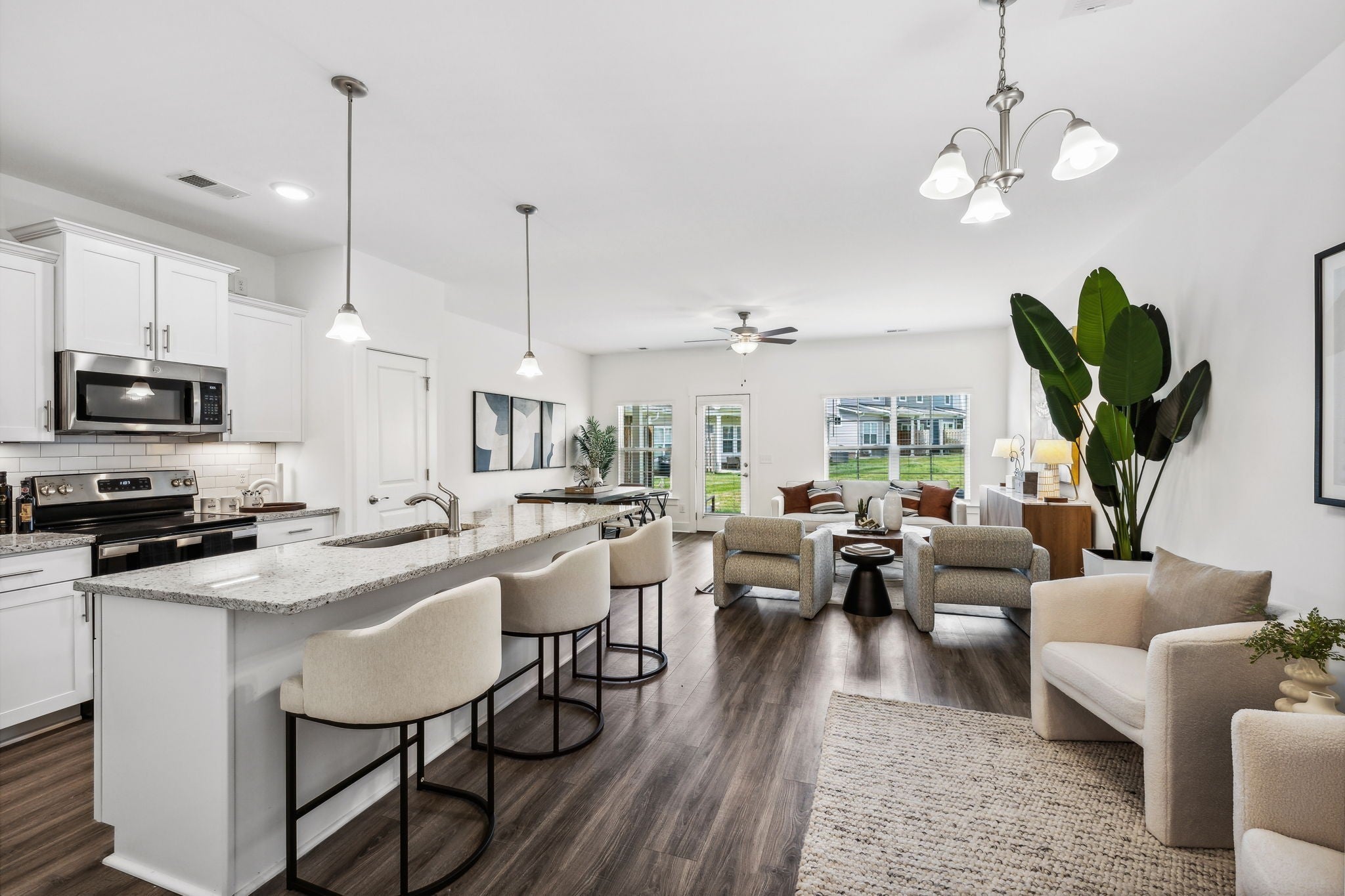 1109 Sweetleaf Dr