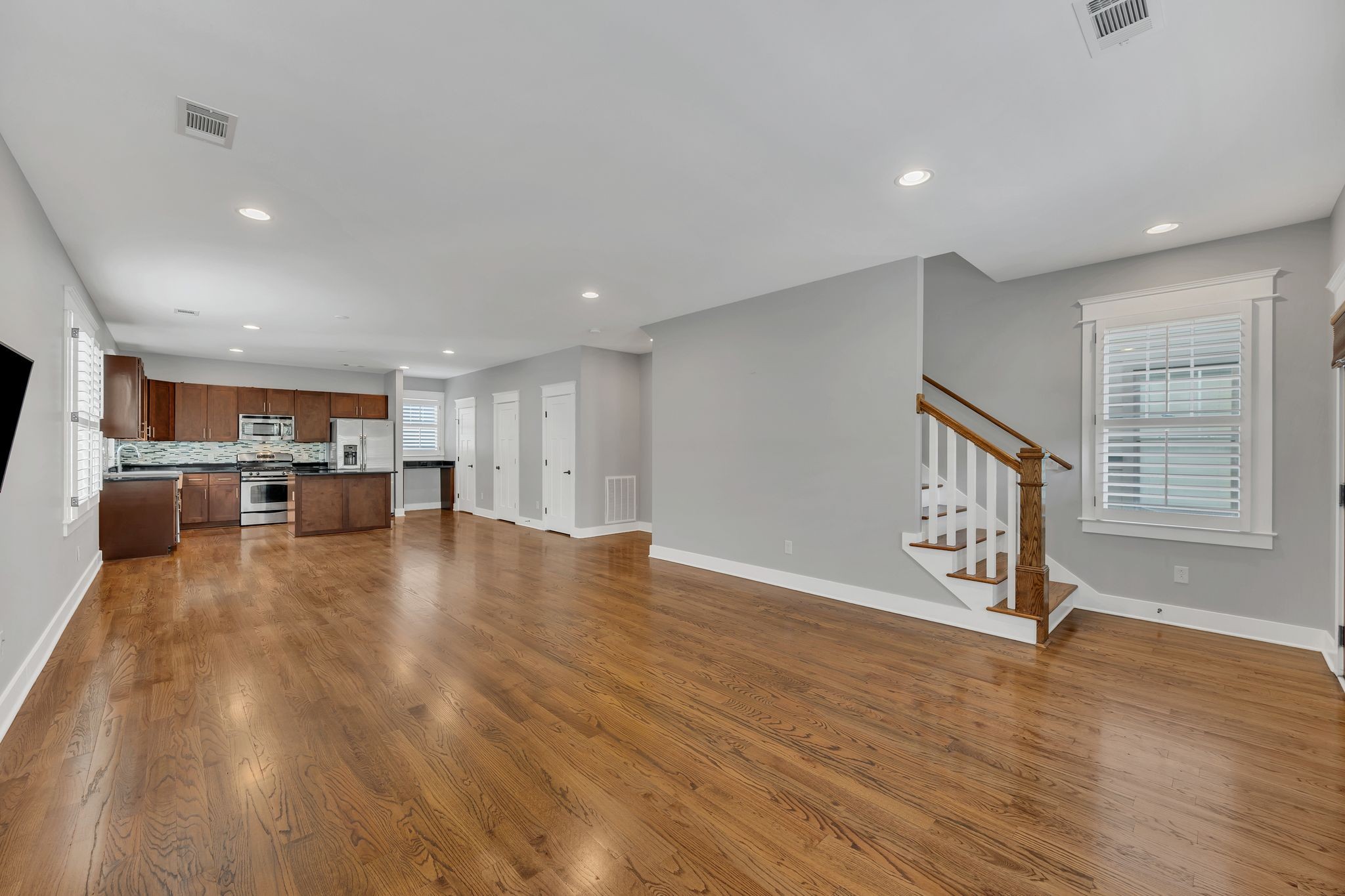 613 Chesterfield Way