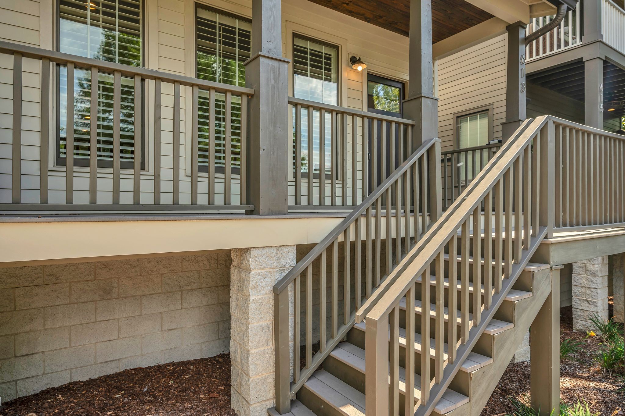 613 Chesterfield Way