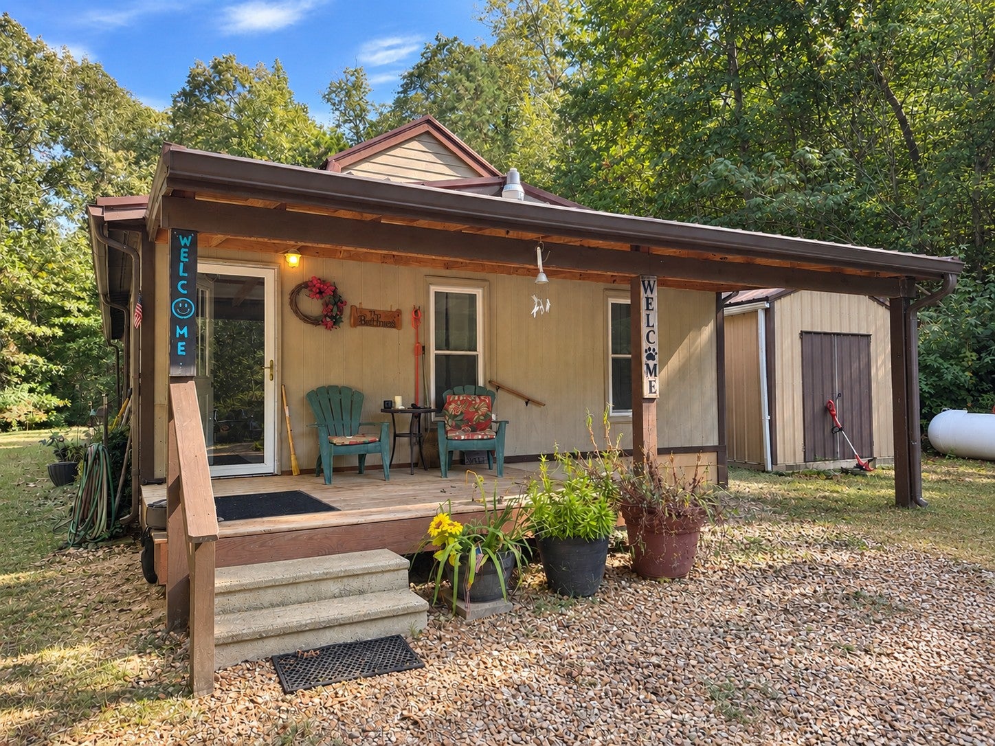 2060 Deer Creek Rd