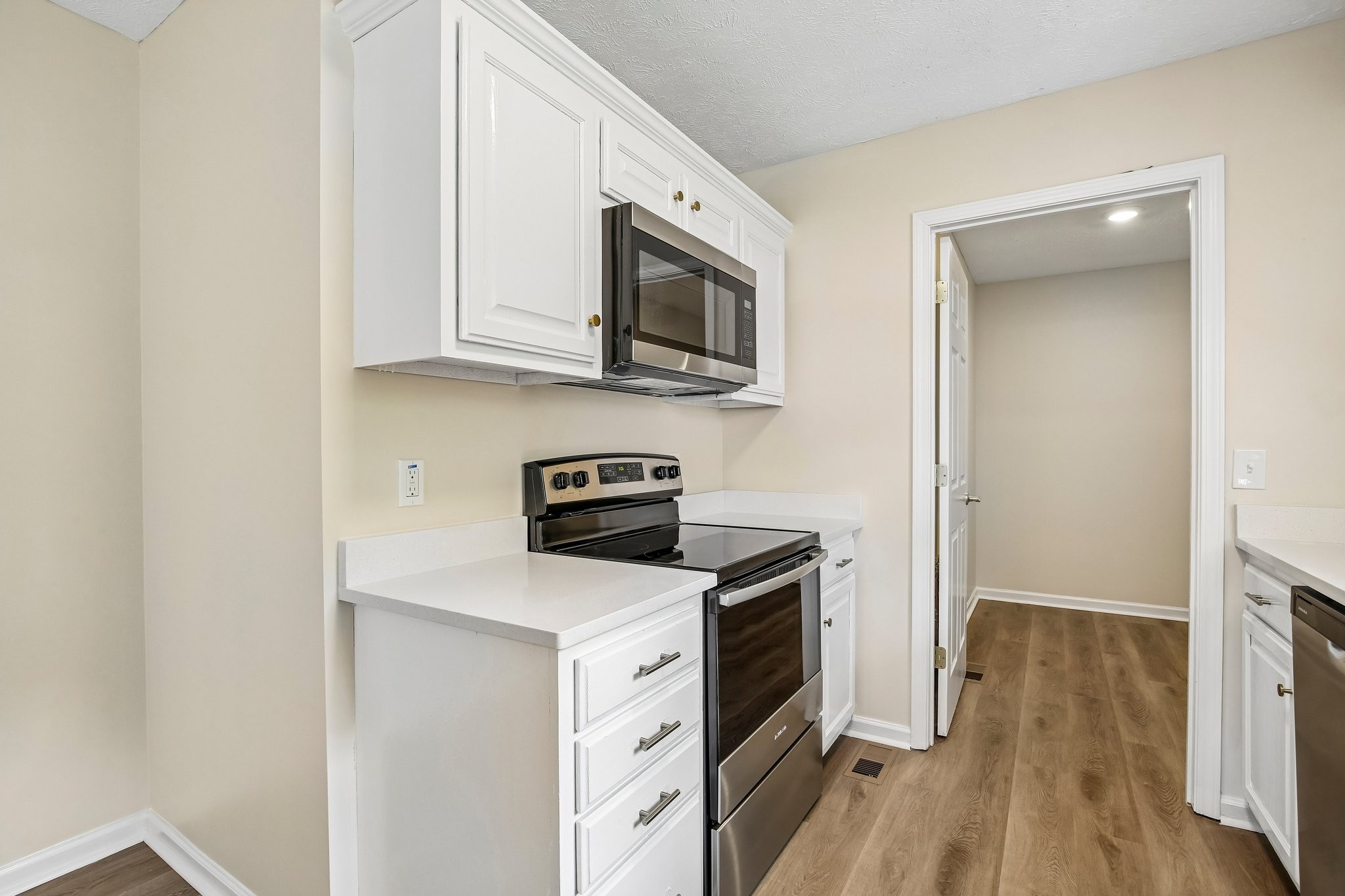 136 Conquest Ct