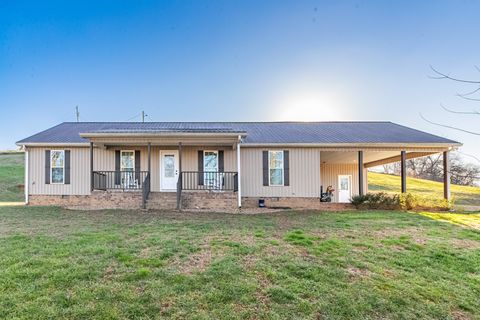 204 Church St Petersburg TN 37144