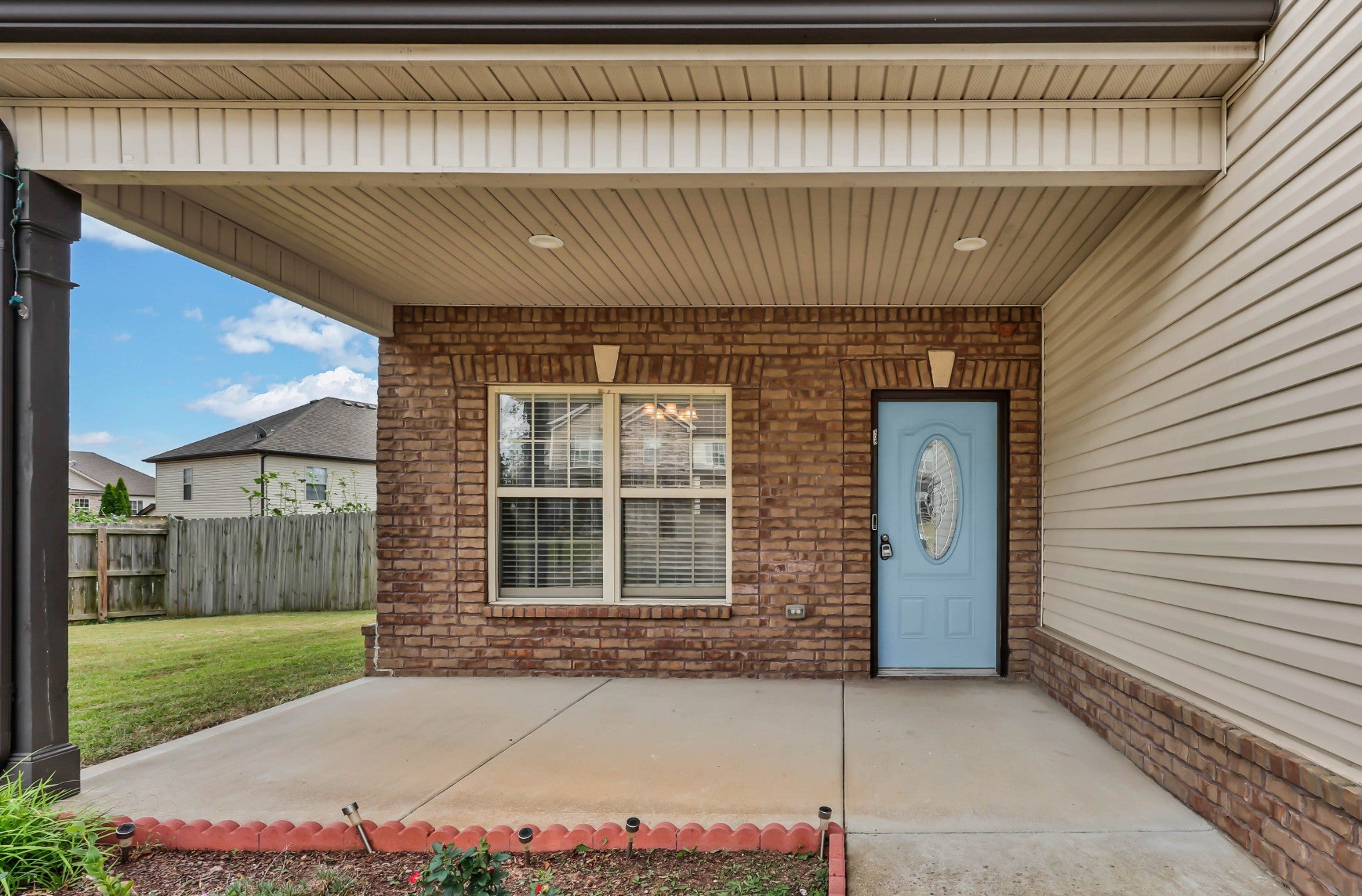 708 Sturdivant Dr