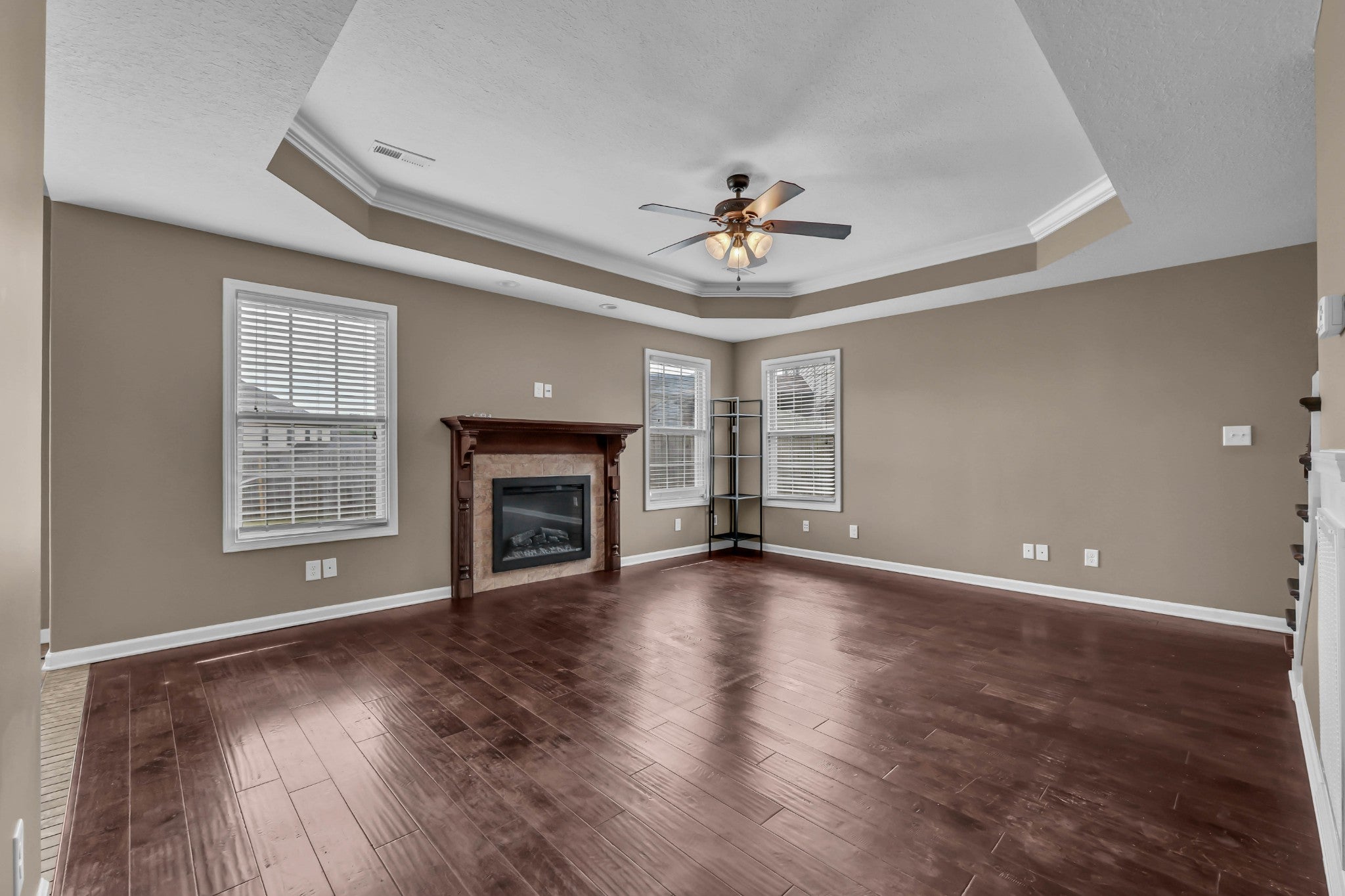 708 Sturdivant Dr