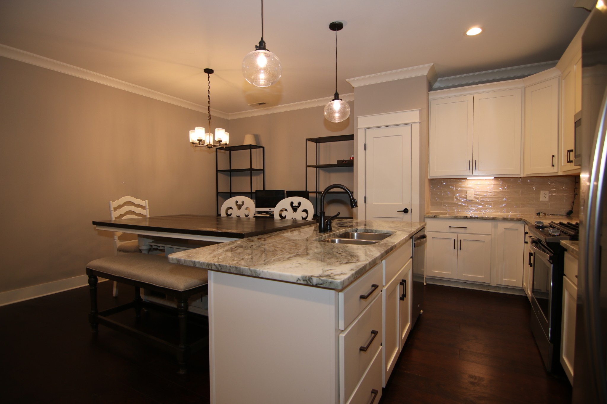 106 Nickolas Cir