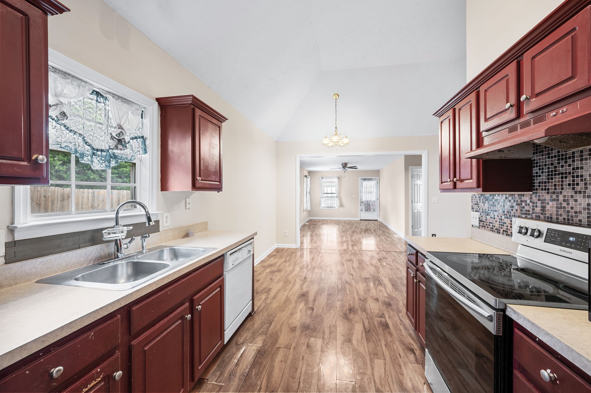 Nashville, Tennessee 37217, United States, 4 Bedrooms Bedrooms, ,3 BathroomsBathrooms,Residential,Active,149263