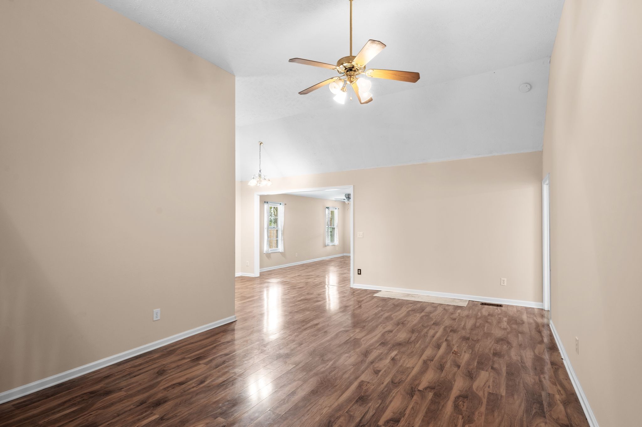 Nashville, Tennessee 37217, United States, 4 Bedrooms Bedrooms, ,3 BathroomsBathrooms,Residential,Active,149263