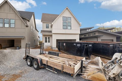 905A Potter Ln Nashville TN 37206