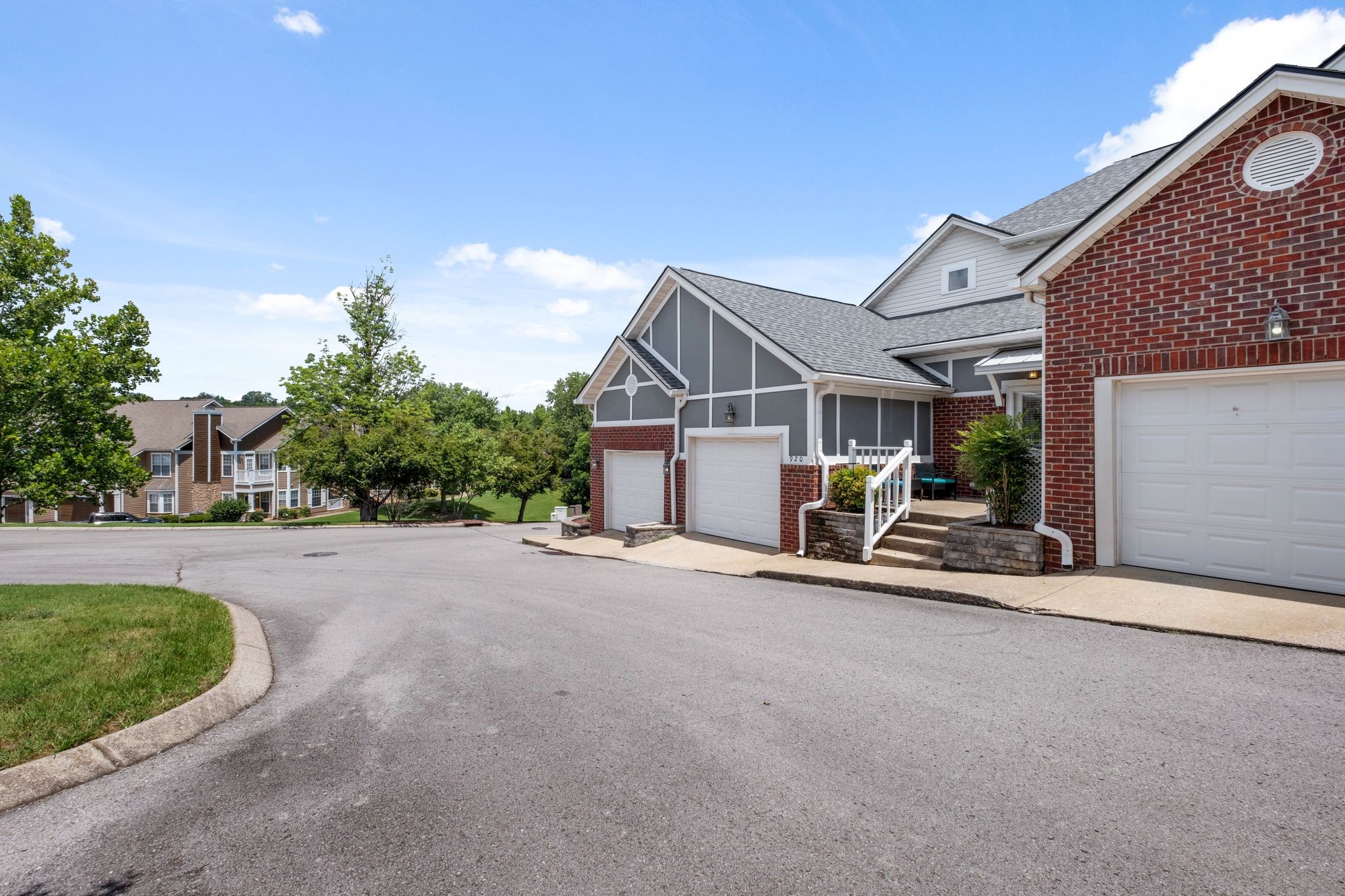 920 Bracken Trl