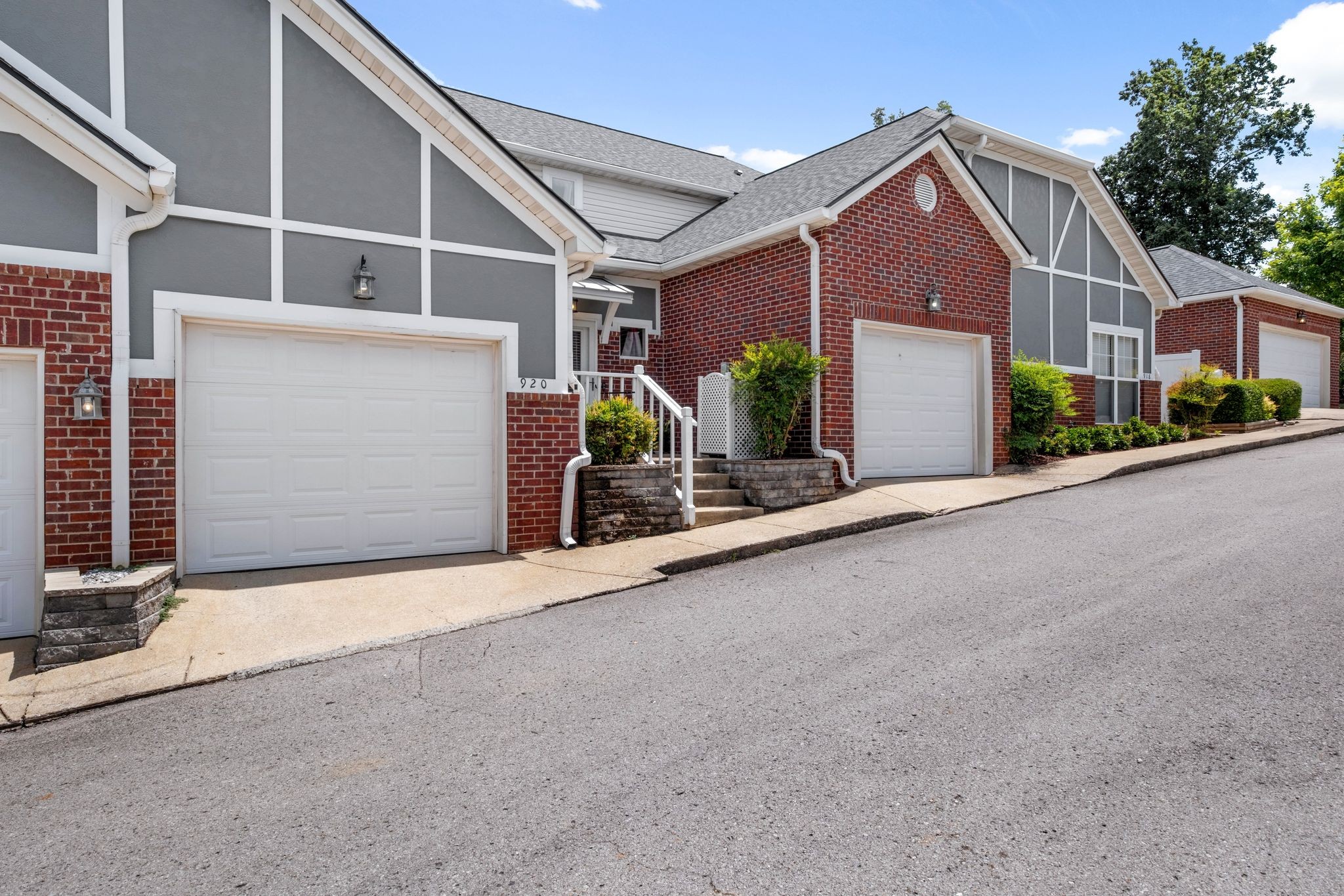 920 Bracken Trl