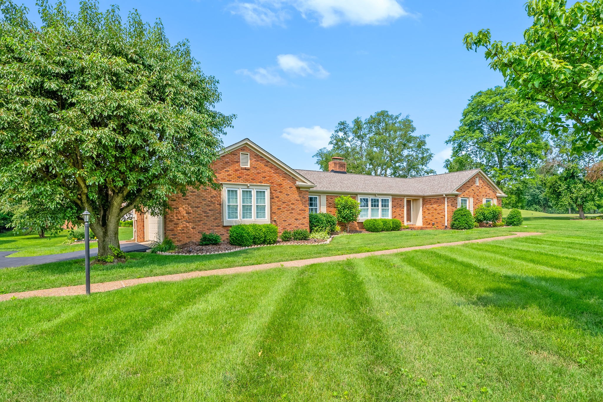 230 Fairway Ct