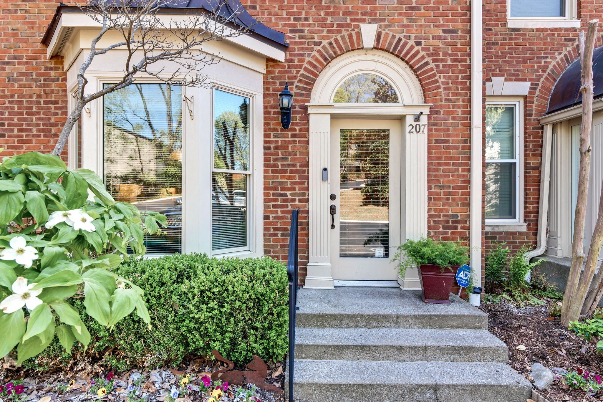 2-bed listing at 207 Cheswick Ct, Nashville