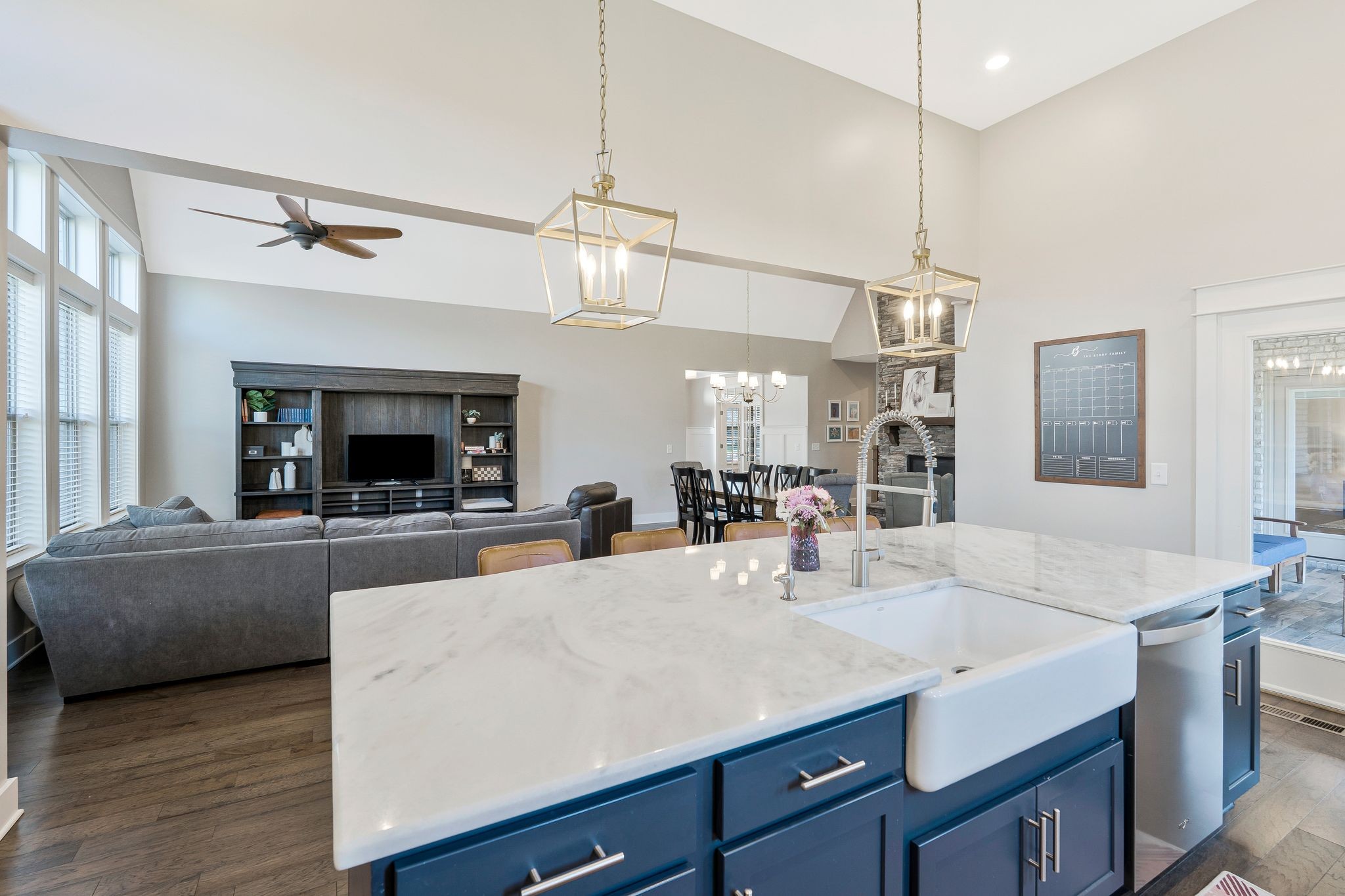 Nolensville, Tennessee 37135, United States, 4 Bedrooms Bedrooms, ,5 BathroomsBathrooms,Residential,Pending,105205