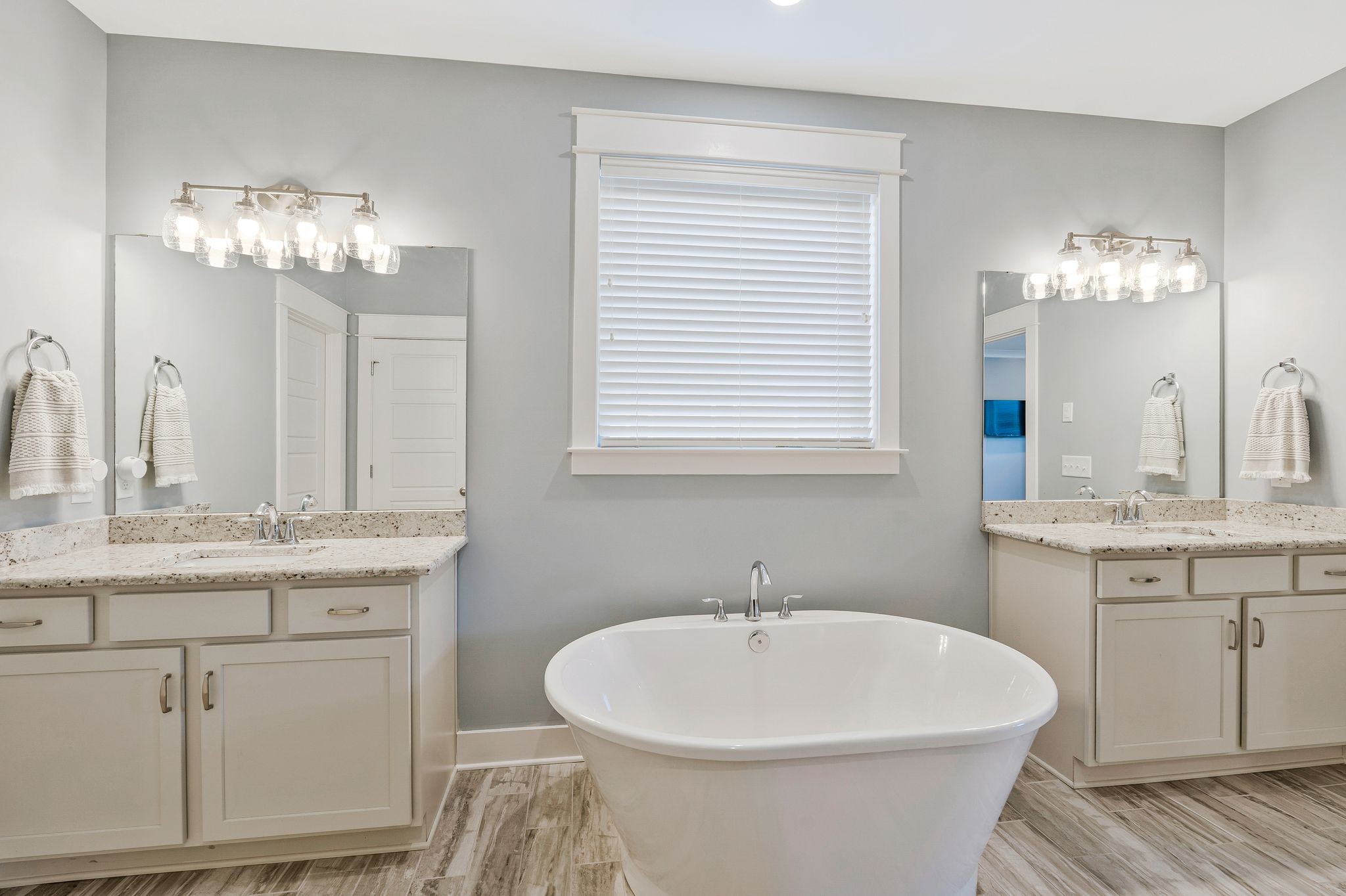 Nolensville, Tennessee 37135, United States, 4 Bedrooms Bedrooms, ,5 BathroomsBathrooms,Residential,Pending,105205