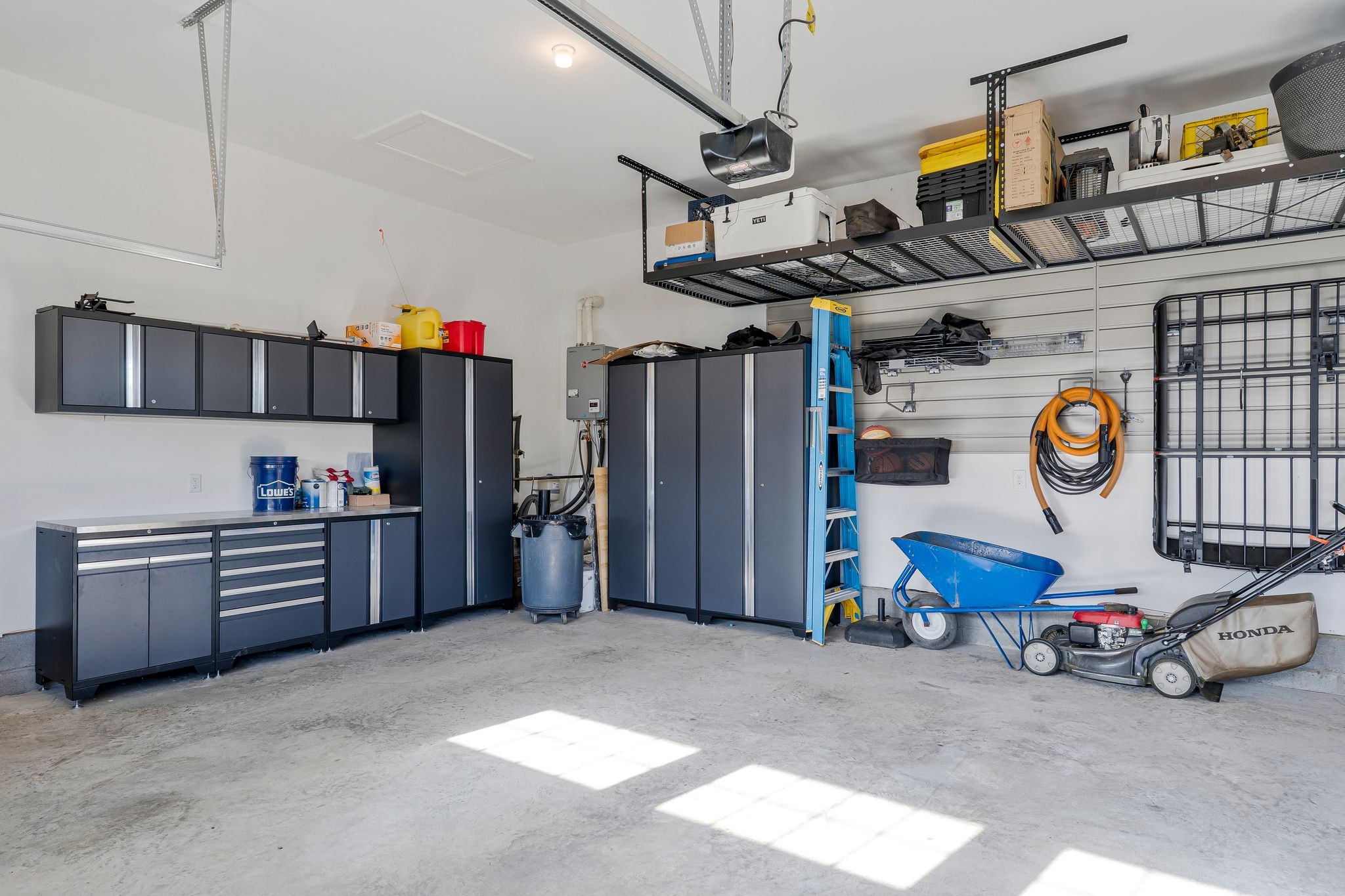 Nolensville, Tennessee 37135, United States, 4 Bedrooms Bedrooms, ,5 BathroomsBathrooms,Residential,Pending,105205