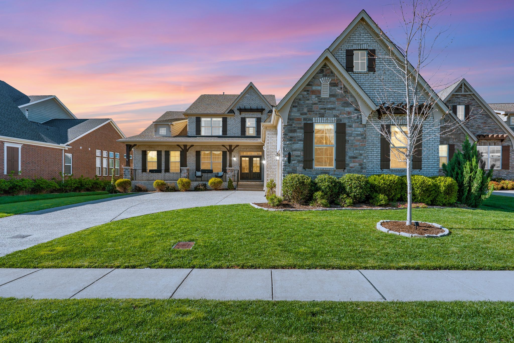 Nolensville, Tennessee 37135, United States, 4 Bedrooms Bedrooms, ,5 BathroomsBathrooms,Residential,Pending,105205