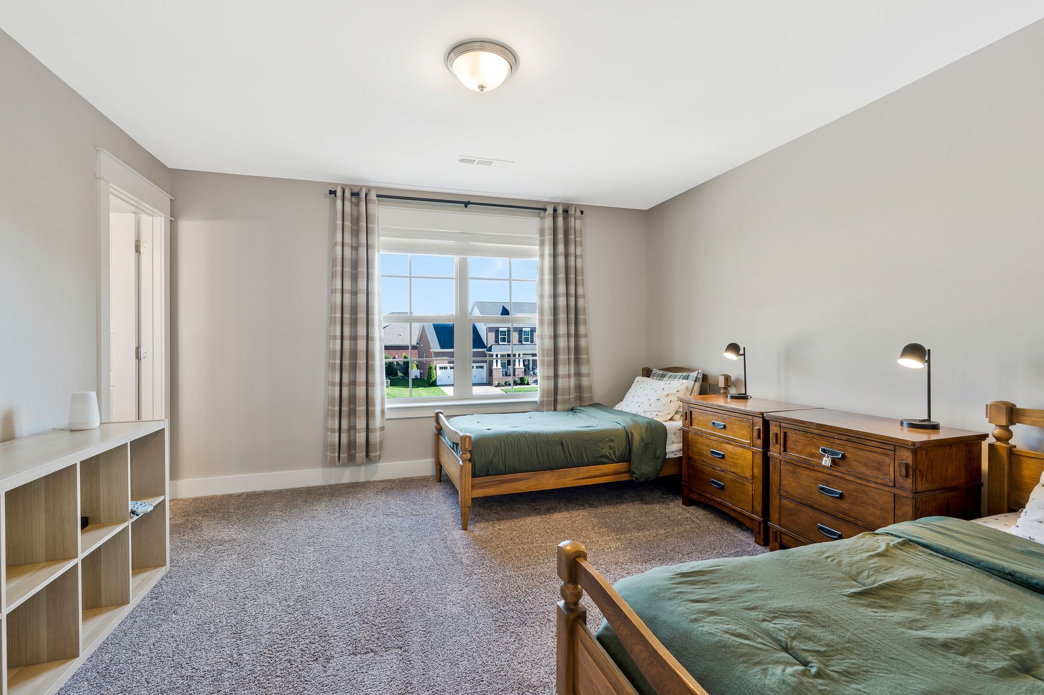 Nolensville, Tennessee 37135, United States, 4 Bedrooms Bedrooms, ,5 BathroomsBathrooms,Residential,Pending,105205