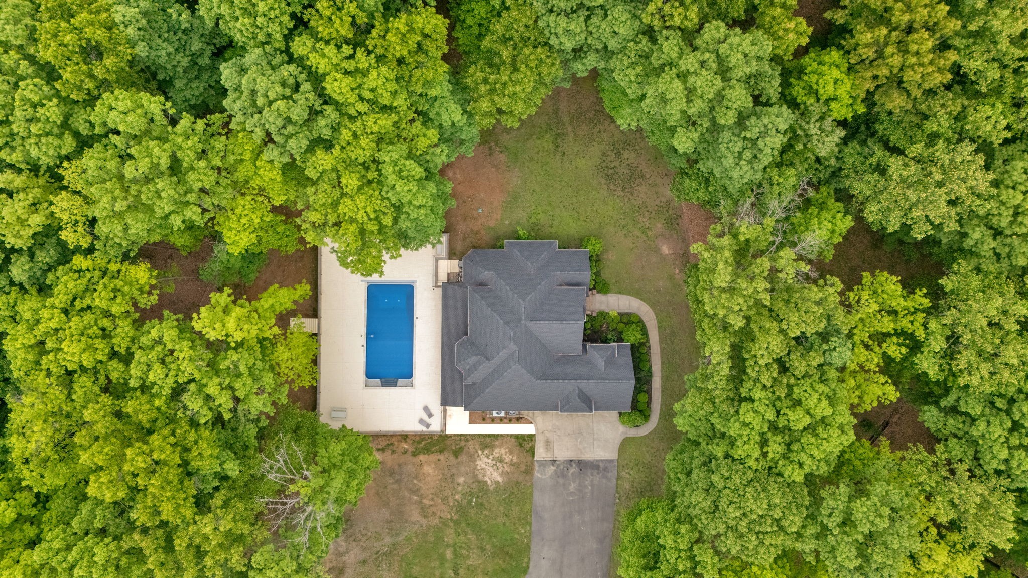 6948 Whispering Oaks Dr