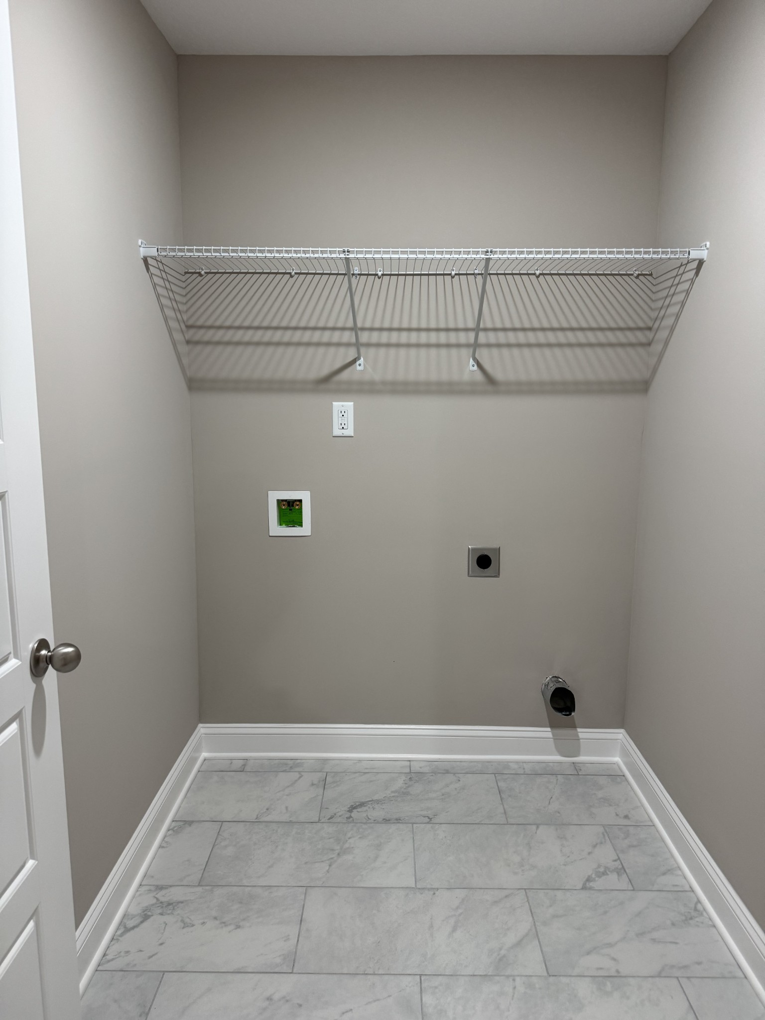 Clarksville, Tennessee 37040, United States, 3 Bedrooms Bedrooms, ,2 BathroomsBathrooms,Residential,Active,36376