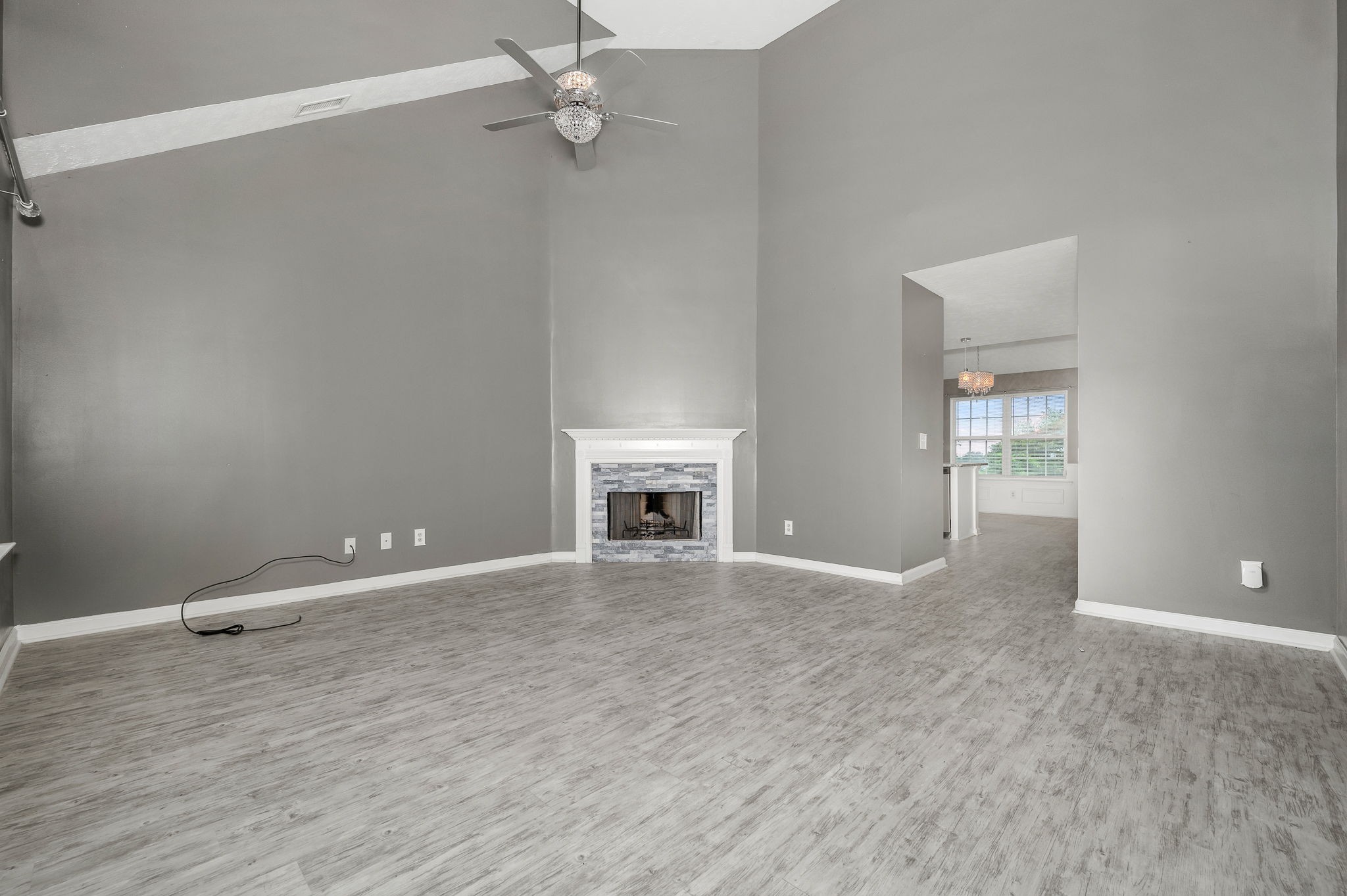 1346 Tonya Dr