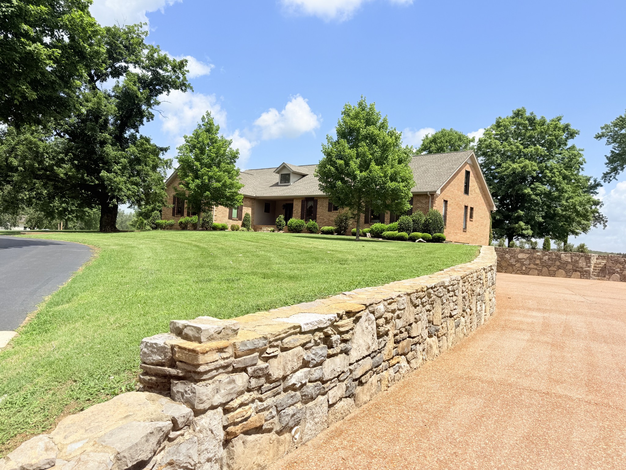 2760 Cedar Grove Rd - Photo 2