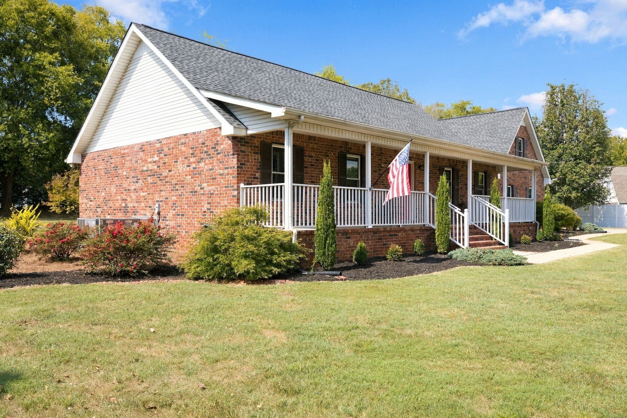 9011 Dandelion Dr