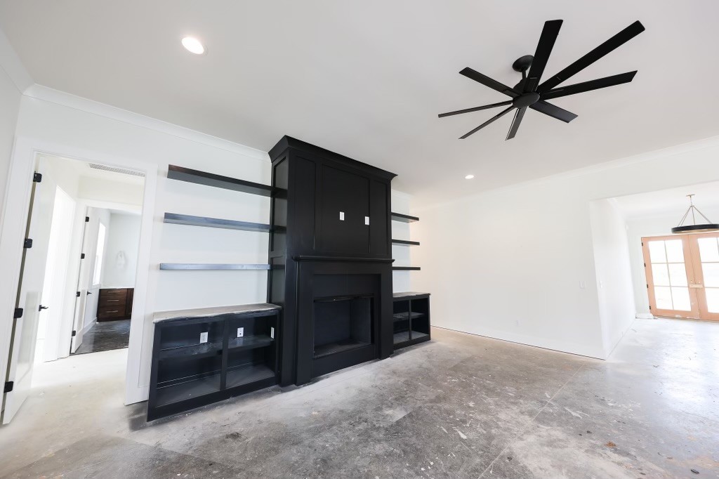 7205 Denton Dr