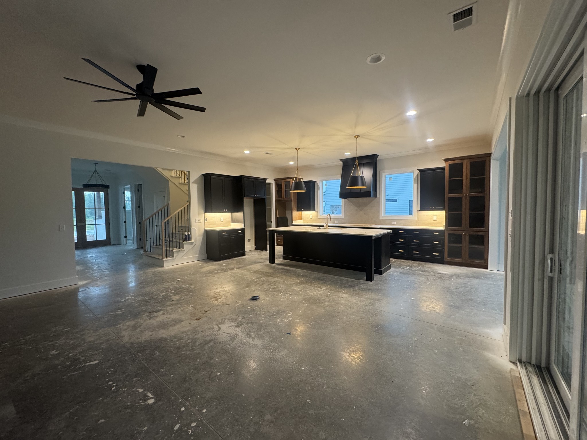7205 Denton Dr