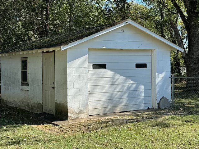681 Ann Ave