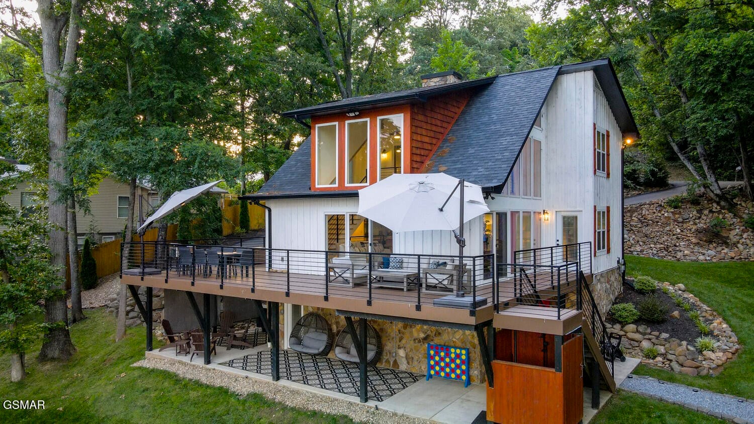 825 Plainview Drive