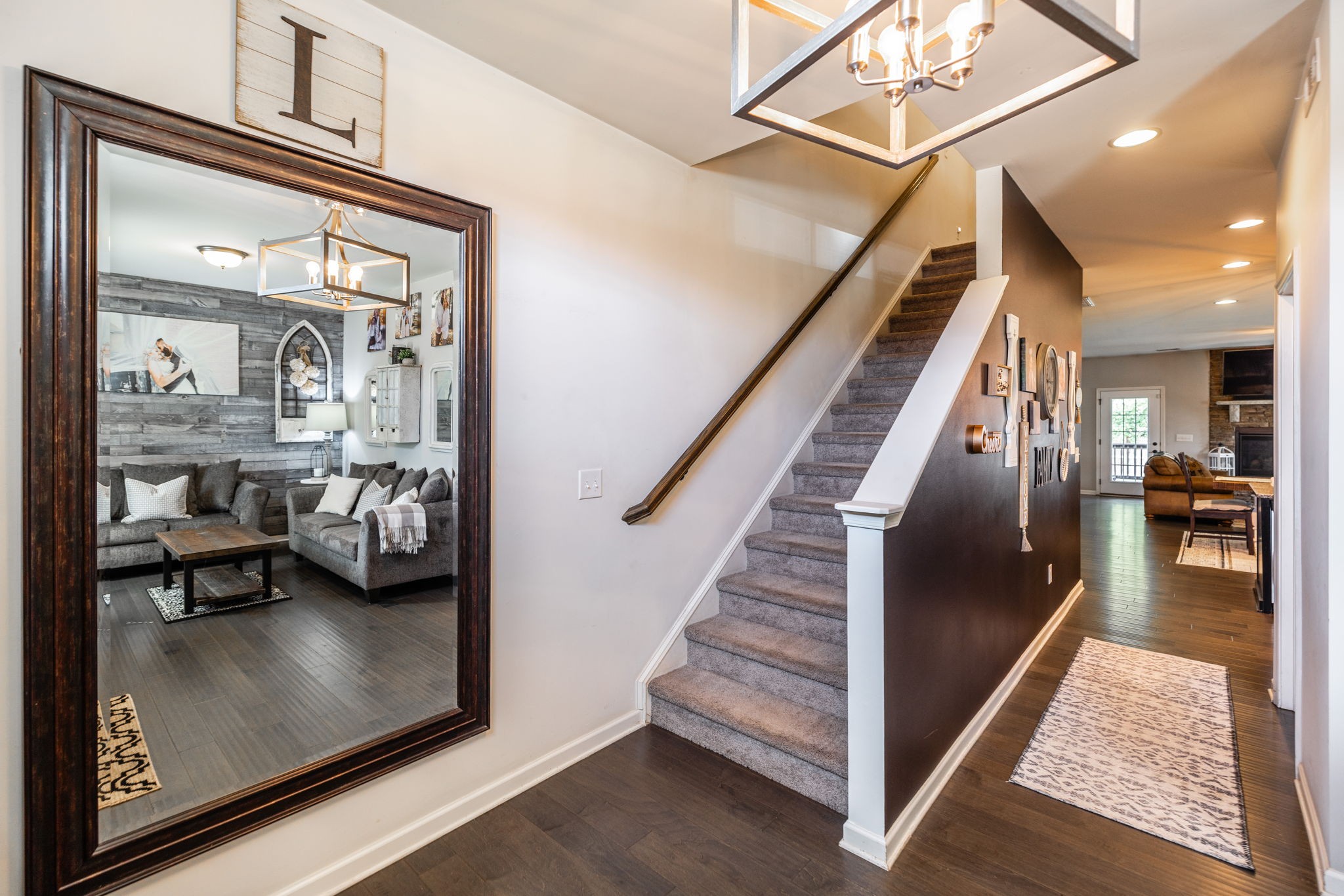 451 Goodman Dr