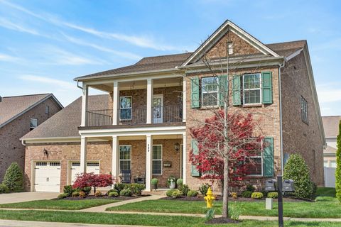 135 Ashington Cir Hendersonville TN 37075