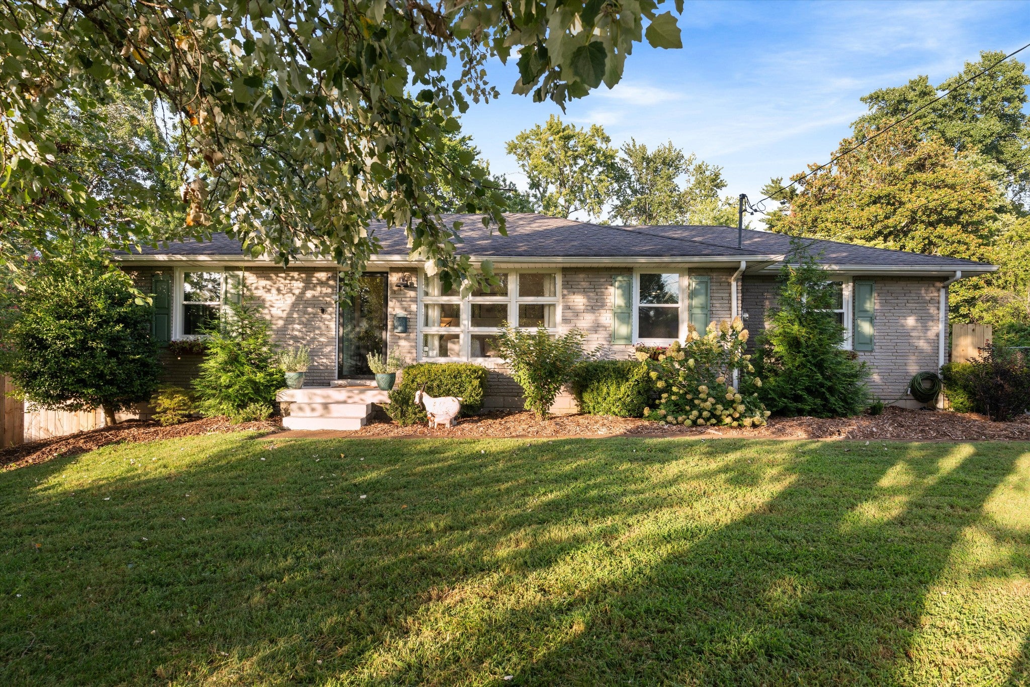 5132 Raywood Ln