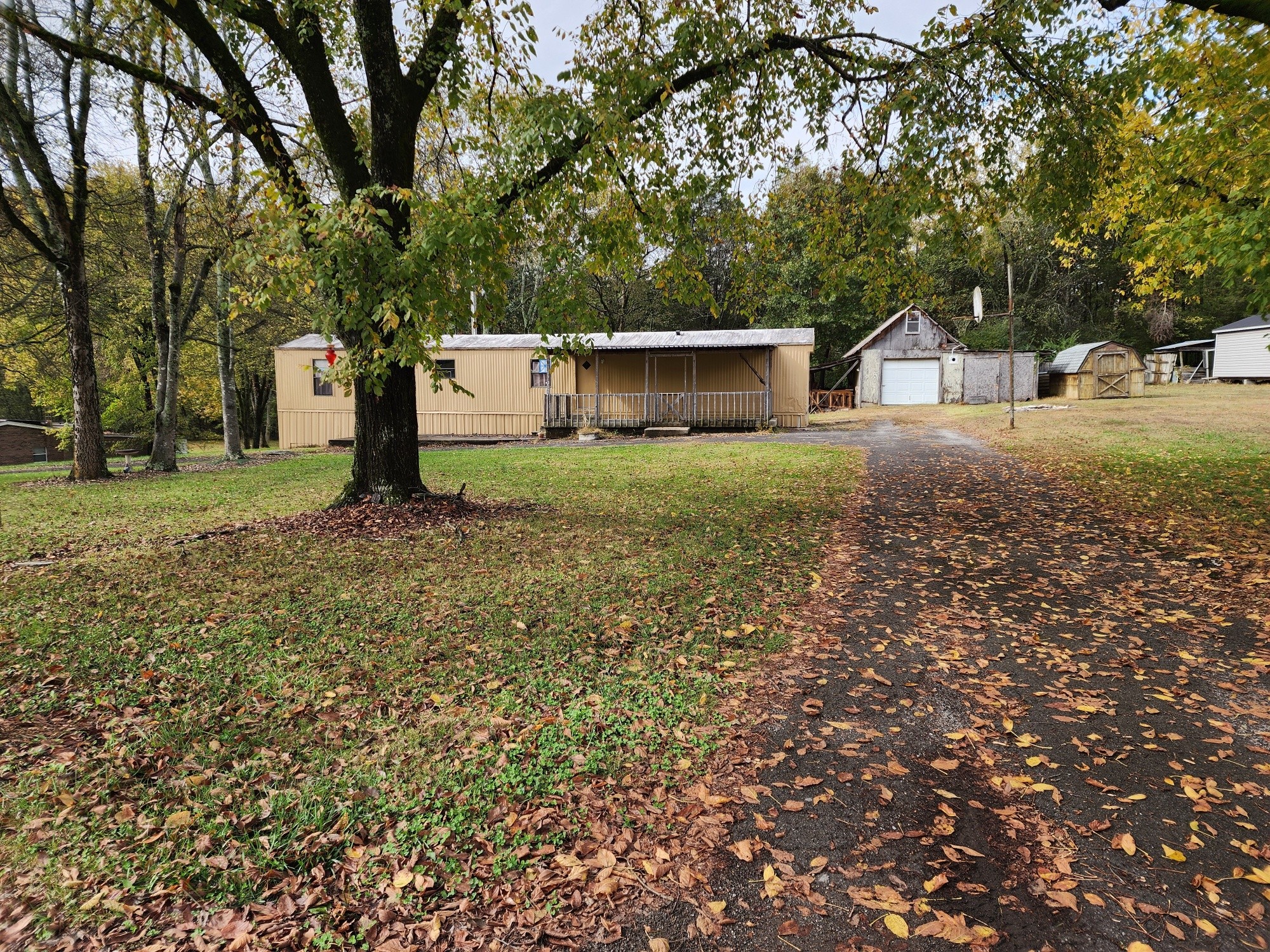 2406 Pleasant View Dr