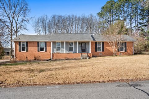 127 Sam Davis Dr Springfield TN 37172