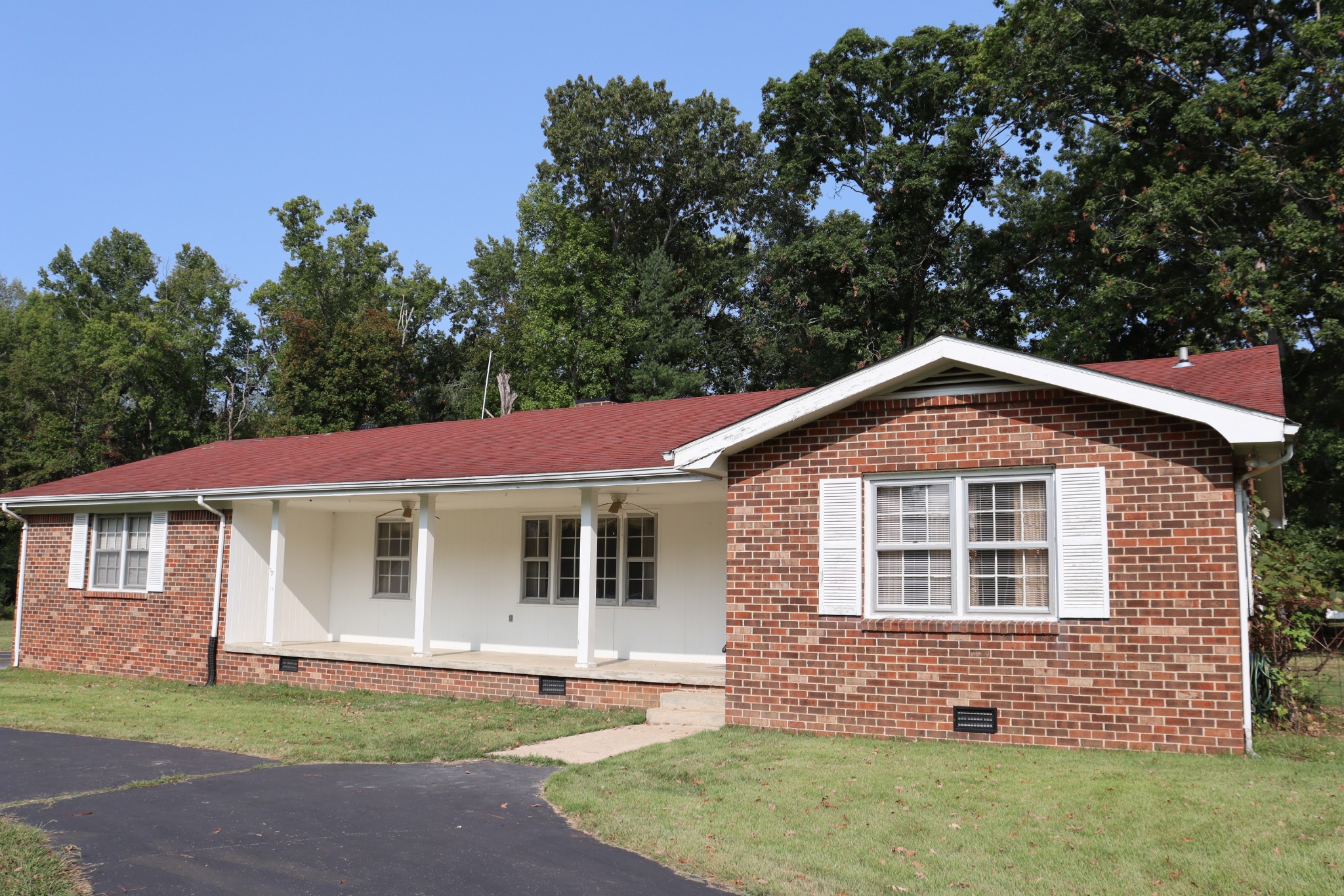 View Tullahoma, TN 37388 house