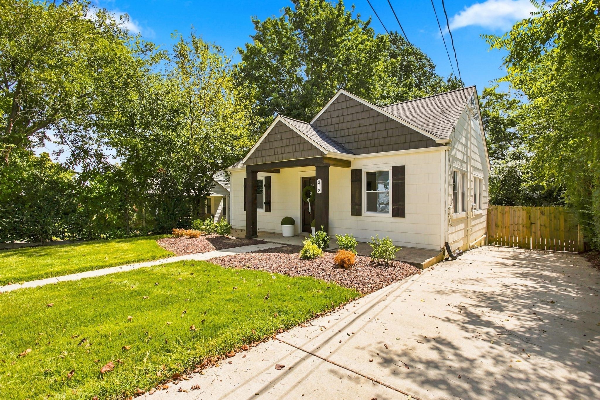 312 8th Ave