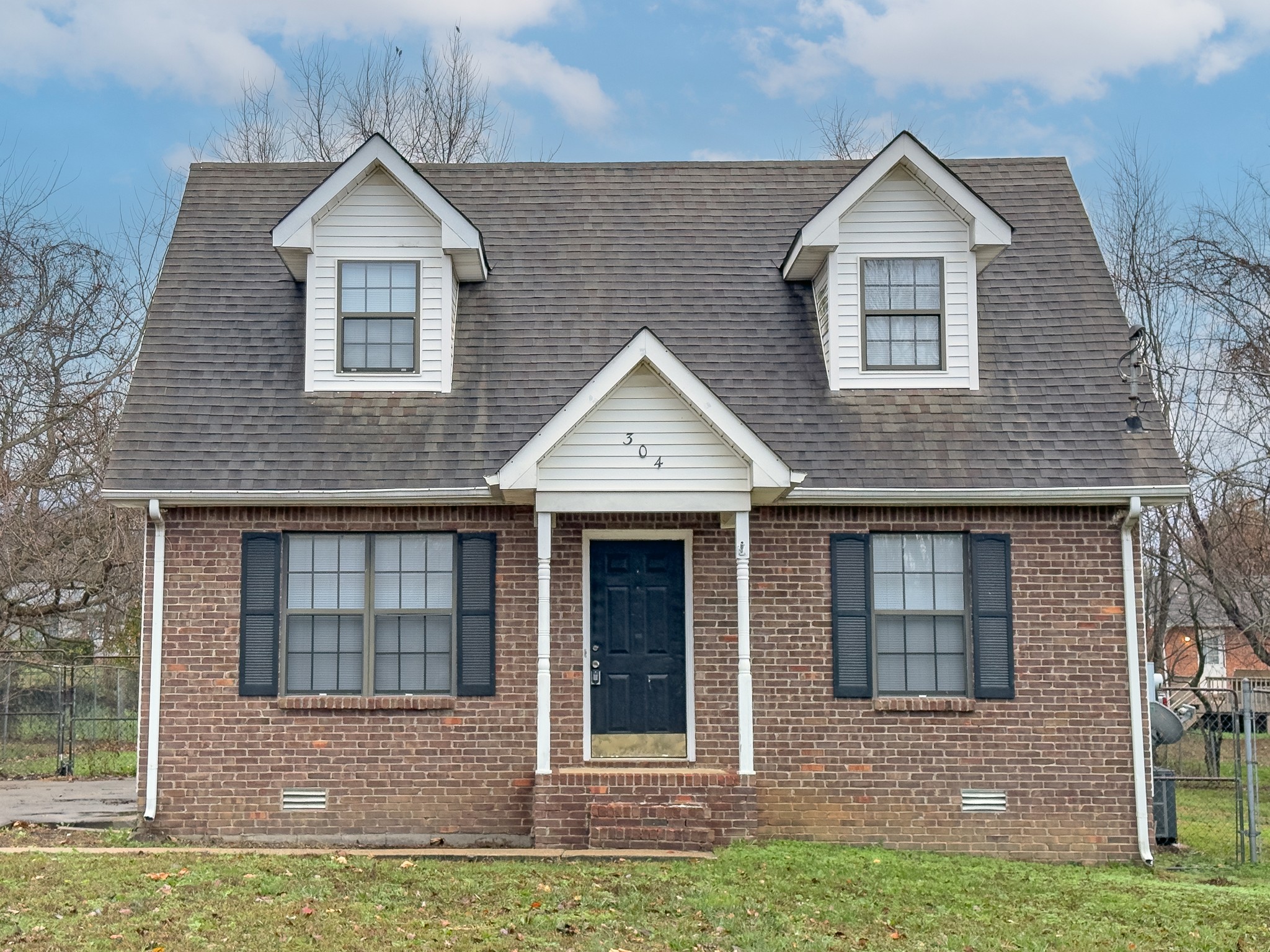 Photo 1 of 27 — 304 Atlantic Avenue, Oak Grove, KY 42262