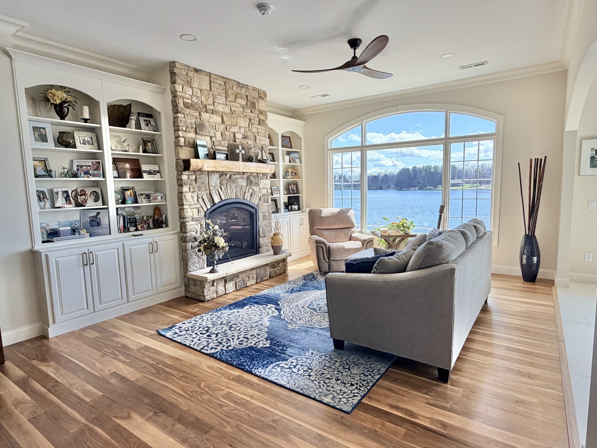 1018 Idlewild Dr