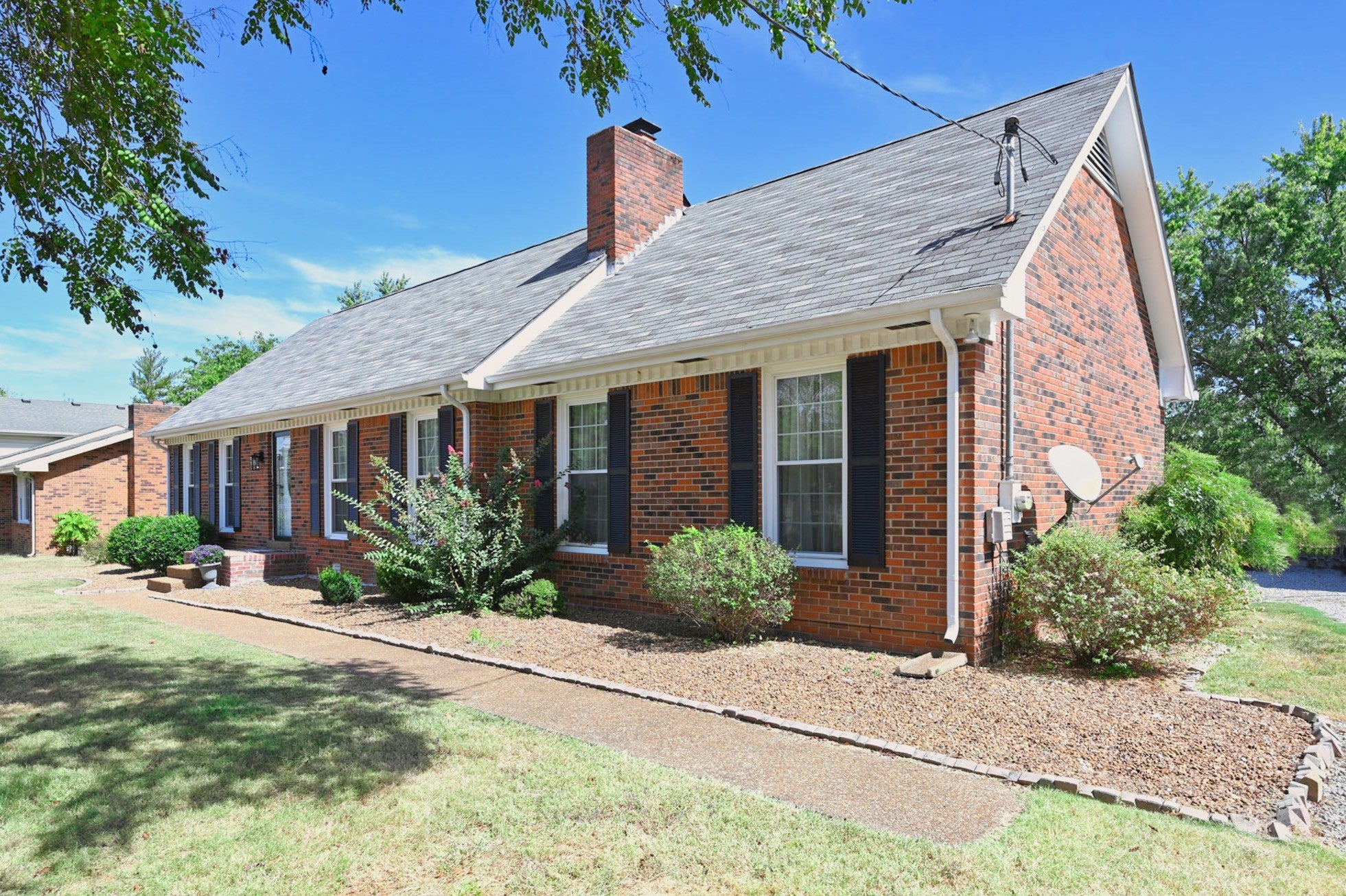427 Walton Ferry Rd