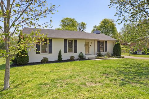 101 Forest View Dr Hendersonville TN 37075