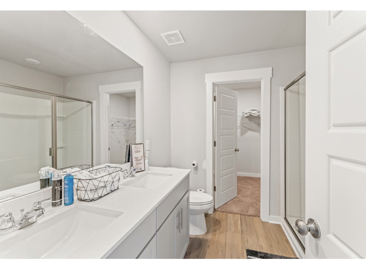 Lebanon, Tennessee 37087, United States, 4 Bedrooms Bedrooms, ,3 BathroomsBathrooms,Residential,Active,19376