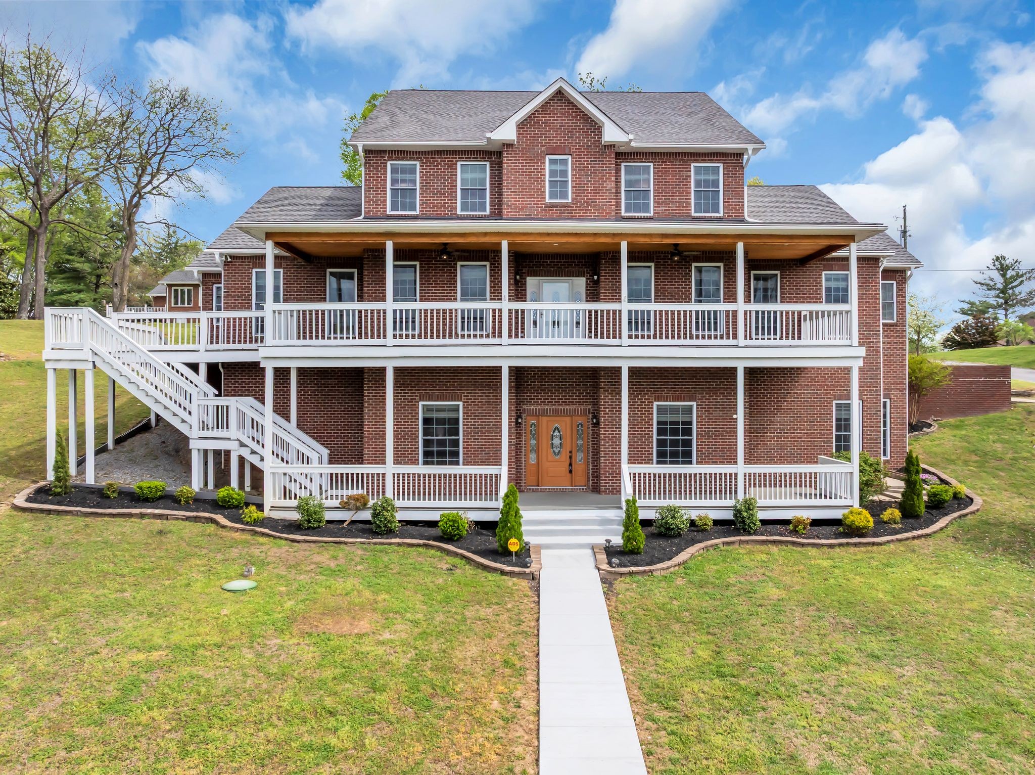 1826 Lake Meadow Trl