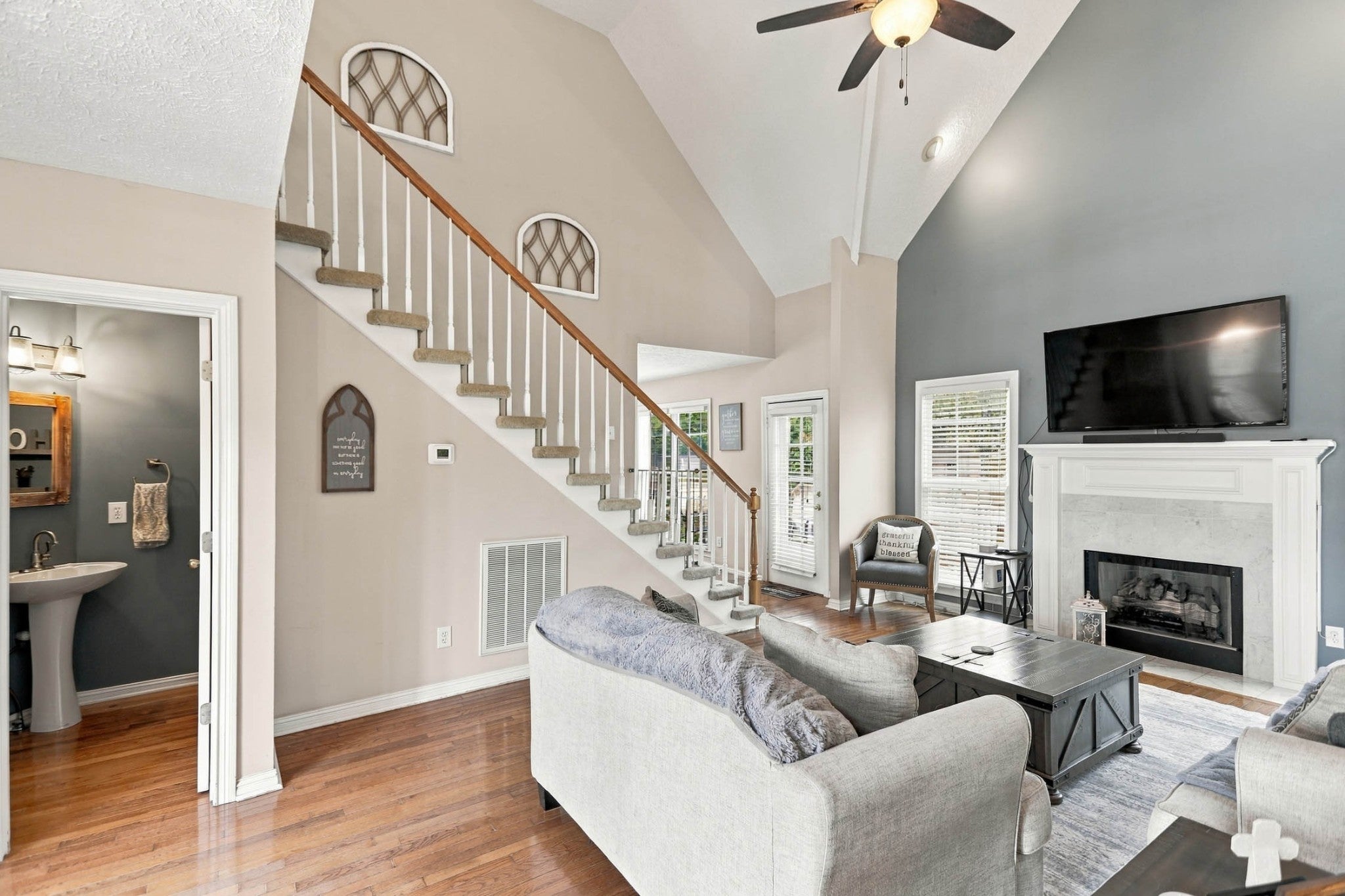 104 Tamaras Ct