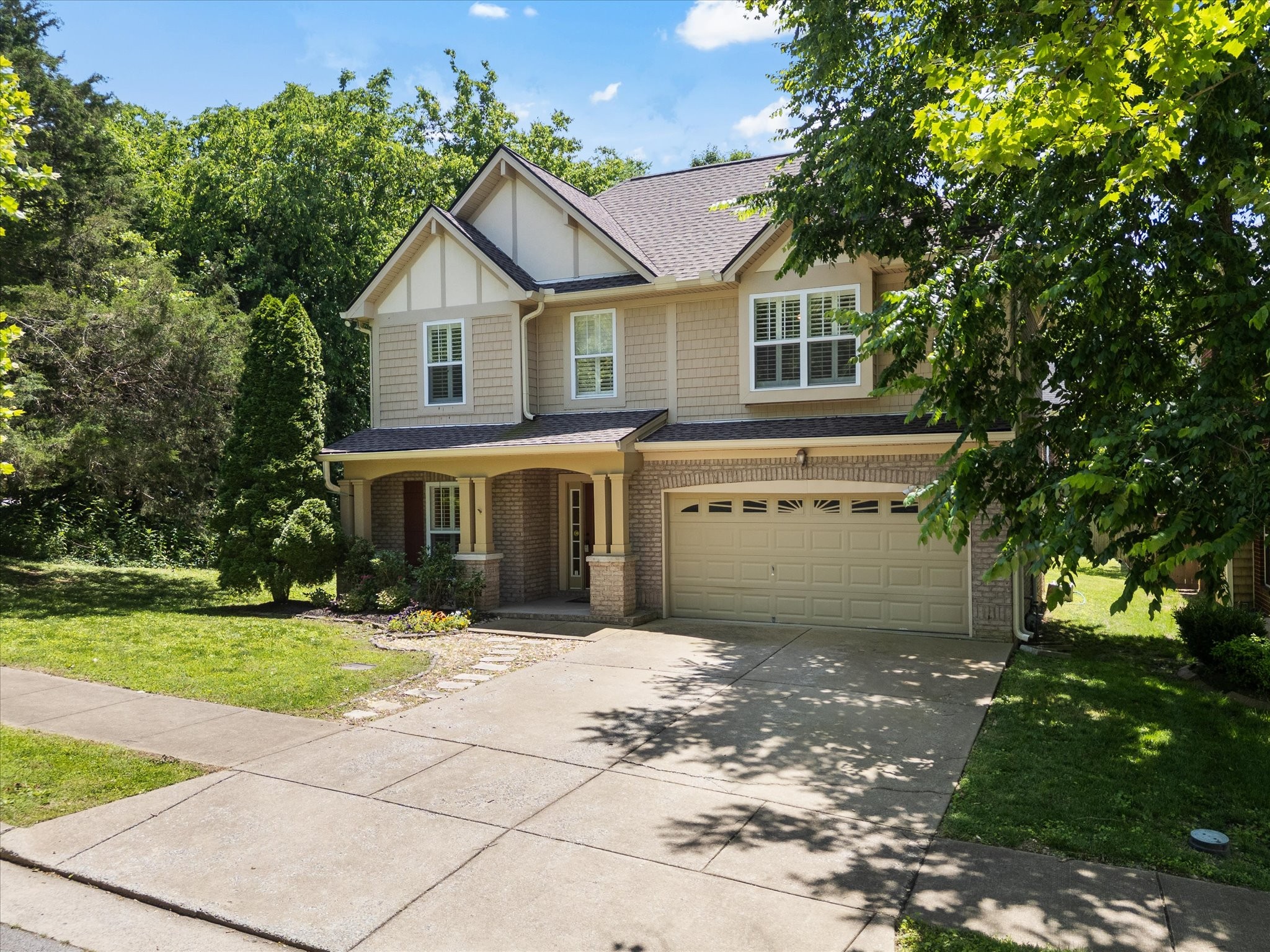 105 McKnight Ln