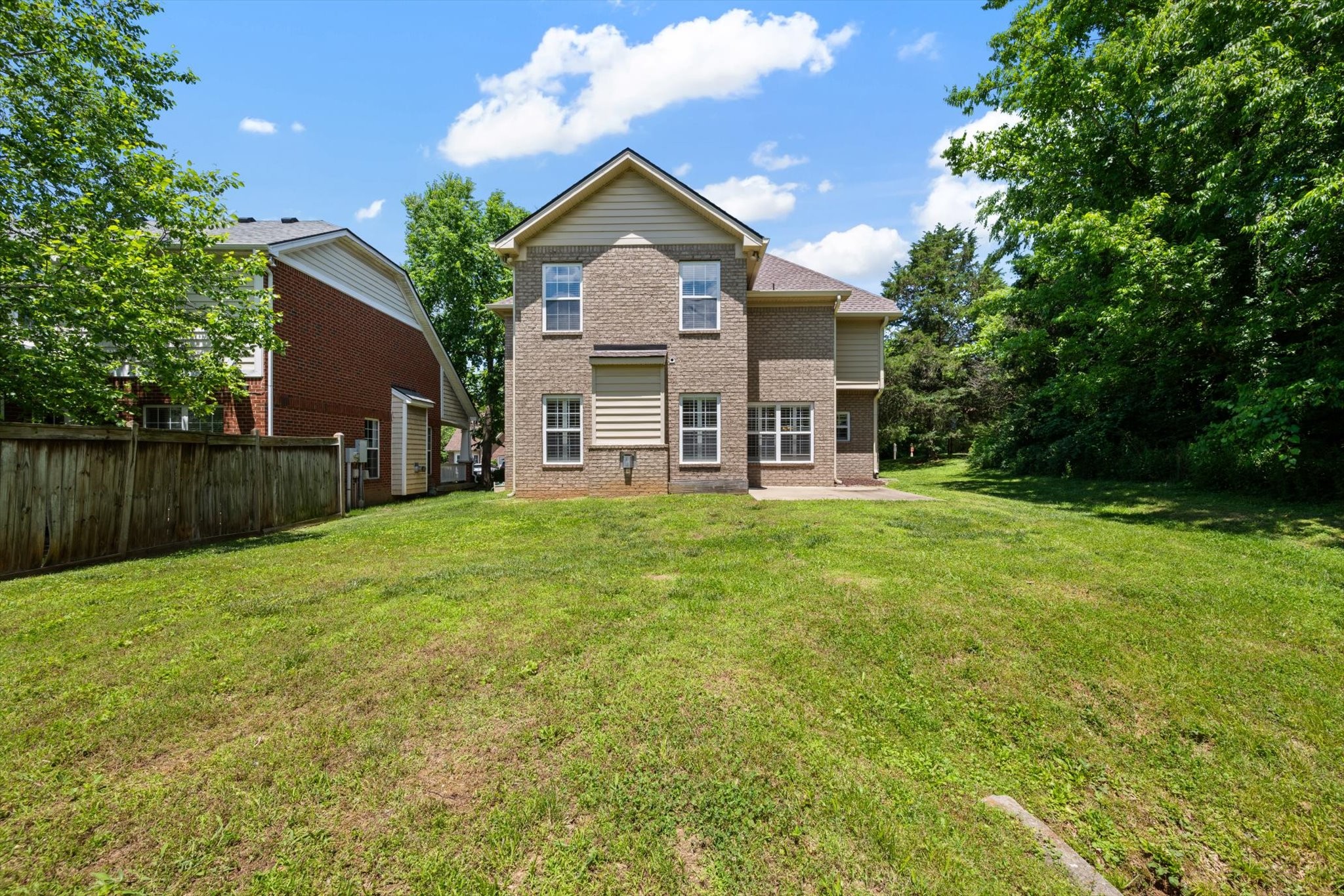 105 McKnight Ln