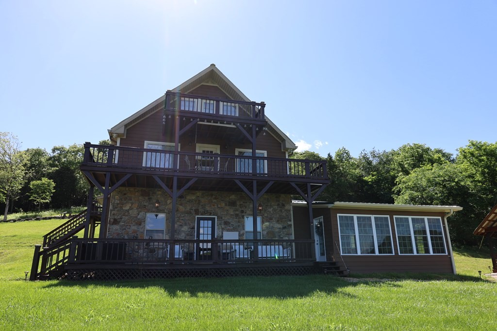 209 Richardson Hollow Ln